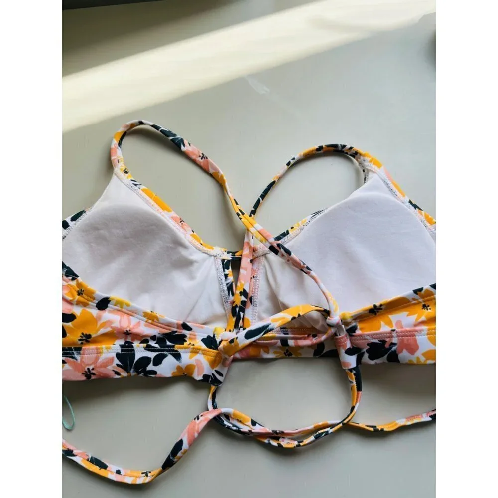 NWOT Kona Sol Swimsuit top size M